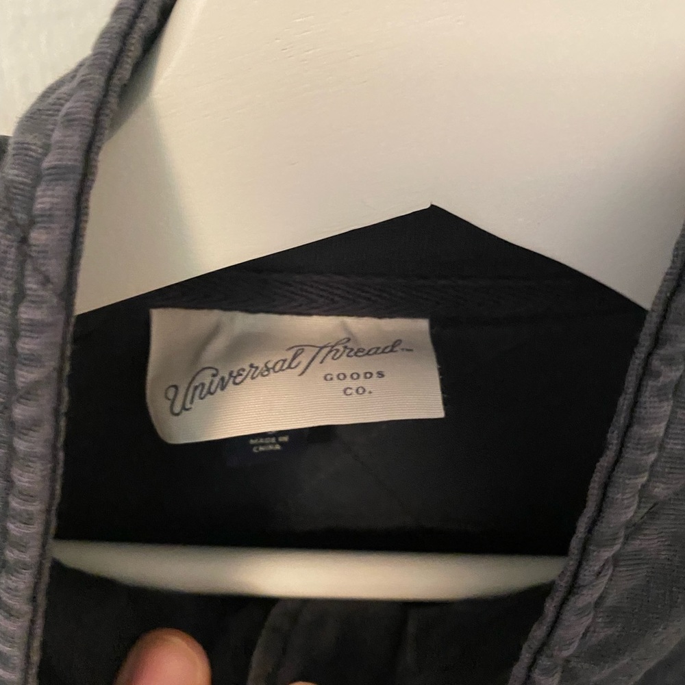 Universal thread quilted sweatshirt - Picture 4 of 6